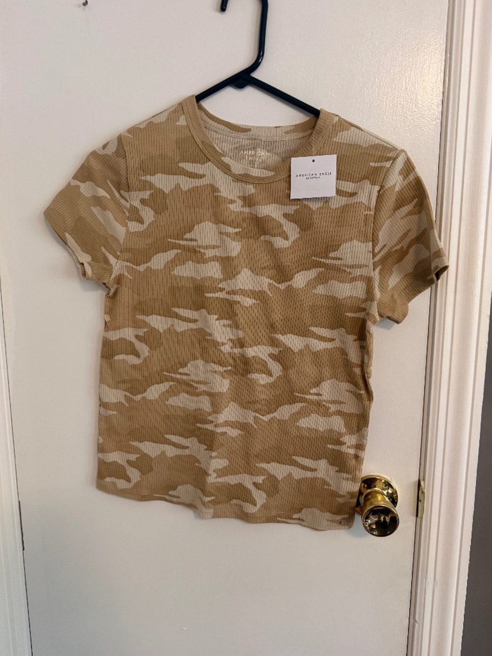 NWT American Eagle ribbed camo baby tee women's size large (222)